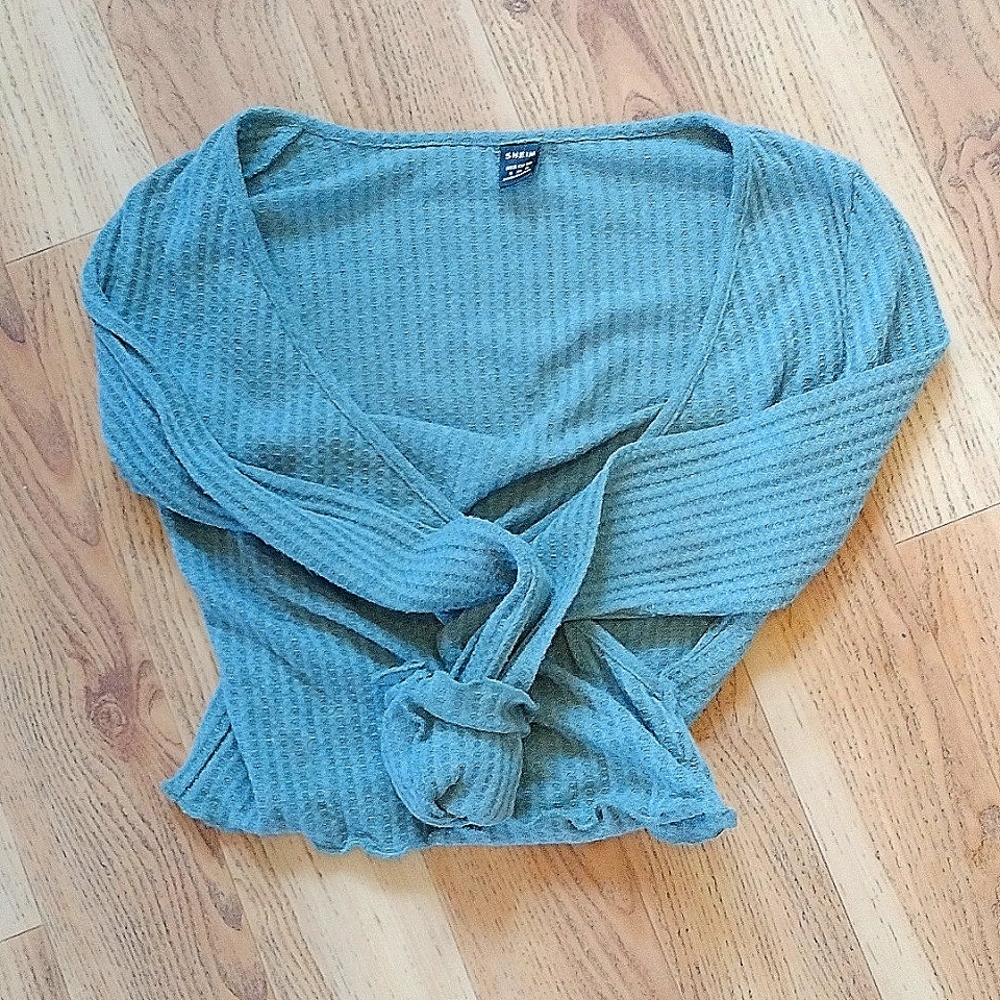 Green Cropped Long Sleeve
